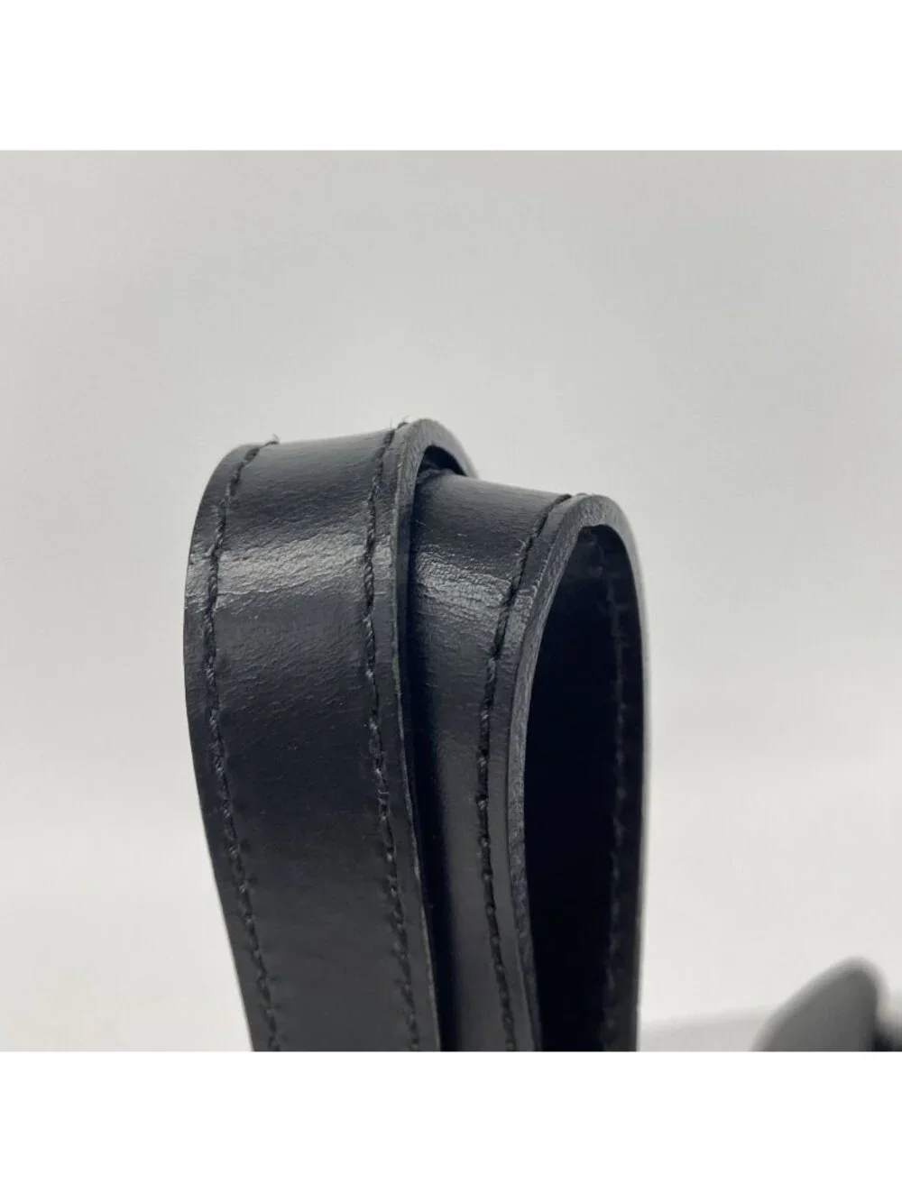 Louis Vuitton Epi Souflo Noir Handbag